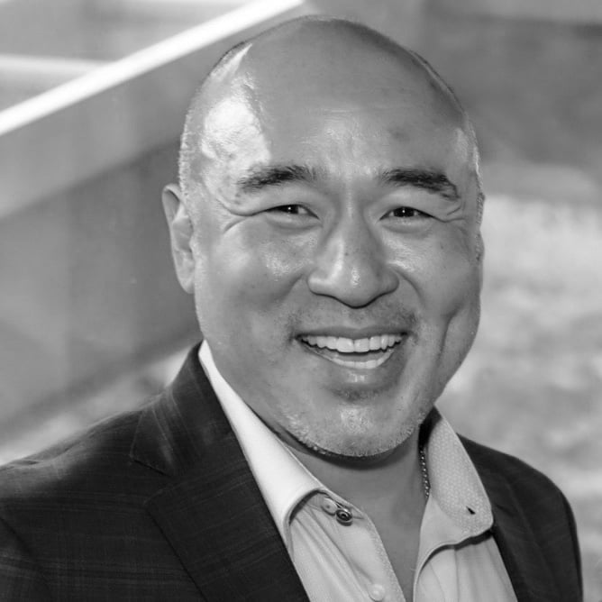 Adam Farris Senior Distribution Consultant / Staff Development Lead